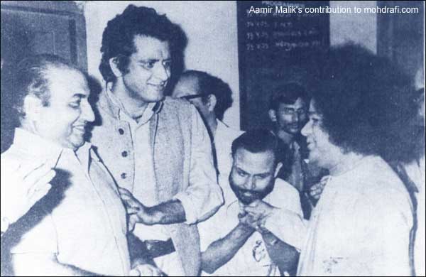 Mohd Rafi with Manoj Kumar and Satya Sai Baba