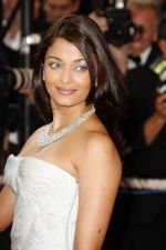 2007 Cannes Film Festival - Opening Night Gala and World Premiere of My Blueberry Nights - Arrivals - Aishwarya Rai - 1.jpg