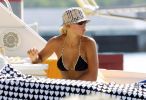 Anna Kournikova bikini candids-2.jpg