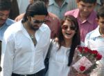 Actor Abhishek Bachchan with wife Aishwarya Bachchan in Agra.jpg