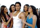 Ajay Devgan in Halla Bol (20).jpg