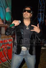 Mika Singh at Mission Instanbul stars at Lycra Image Fashion Forum in Hotel Intercontinnental on Jan 30th 2008 (30).jpg