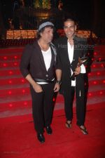 Govinda & Akshaye Kumar at the MAX Stardust Awards 2008 on 27th Jan 2008 (97).jpg