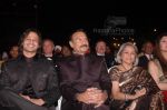 Vivek Oberoi & Family at the MAX Stardust Awards 2008 on 27th Jan 2008 (82).jpg
