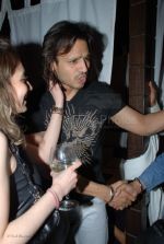 Vivek Oberoi at Bombay 72 east opening on 2nd Feb (48).jpg