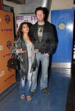 Shweta Keswani and Alex O_ Neil at the Fool_s Gold premiere in Fame, Andheri on Feb 6th 2008  (64).jpg