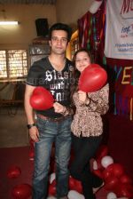 Aamir Ali and Sanjeeda spend their valentine with orphan kids of Muskan orphanage on Feb 13th 2008 (14).jpg