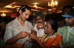 Dino Morea celebrate Valentine_s Day with cancer patients at Orchid City Centre, Mumbai on 14 Feb 08 (28).JPG