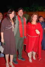 Shatrughan Sinha and his wife Poonam at Jodhaa Akbar premiere at IMAX WADALA on 14th feb 2008 (6).jpg