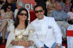 Sonali Kulkarni, Gulshan Grover at Man_s World Arc Cup Polo championship in Mahalaxmi Racecourse on Feb 16 2008 (64).jpg