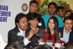 Shahrukh Khan,Priety  Zinta at IPL auction meet in Hilton on Feb 20th 2008(20).jpg