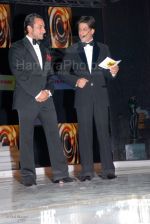 Saif Ali Khan,Shahrukh Khan at Fair one Filmfare 2007 in Mumbai_s plush Yashraj Studio on the 23rd Feb 2008 (81).jpg