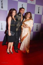 Twinkle Khanna,Akshay Kumar,Dimple Kapadia at Fair one Filmfare 2007 in Mumbai_s plush Yashraj Studio on the 23rd Feb 2008 (188).jpg