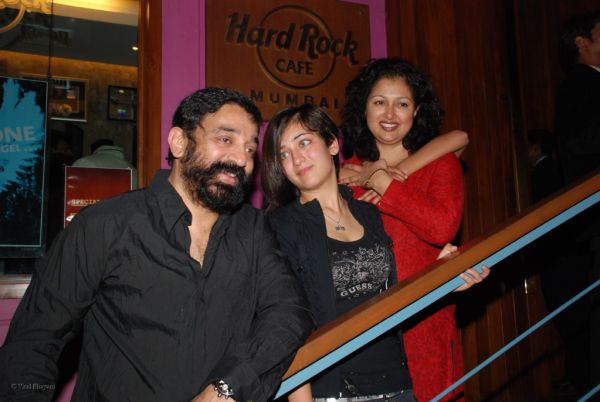 Kamal Hassan, Akshara Hassan, Gowthami at the launch of Rollingstone magazine in Hard Rock Cafe on Feb 27th 2008