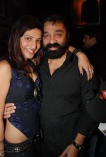 Shruthi Hassan,Kamal Hassan at the launch of Rollingstone magazine in Hard Rock Cafe on Feb 27th 2008(37).jpg