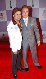 Rajpal Yadav,Vinay Pathak at Fair One 53rd Filmfare Awards in Mumbai on Feb 28th, 2008(20).jpg