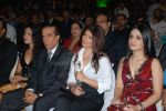 Nari Hira, Sheetal Menon, Twinkle Khanna at Society Interior Awards in The Club on Feb 29th 2008 (76).jpg