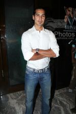 Dino Morea at the Bhram film bash hosted by Nari Hira of Magna in Khar on 2nd March 2008(8).jpg