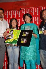 Priya Dutt launches Ritika Sahni_s album Namee in Infiniti Mall on March 3rd 2008(28).jpg