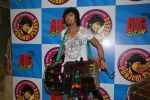 Sonu Nigam records song Punjabi Please with winners of Big 92.7 FM in Big Fm studios on March 3rd 2008(7).jpg