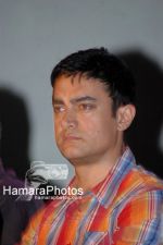 Aamir Khan at Sixteen Nine International Film Festival in Pravin Gandhi college of management on March 4th 2008(30).jpg
