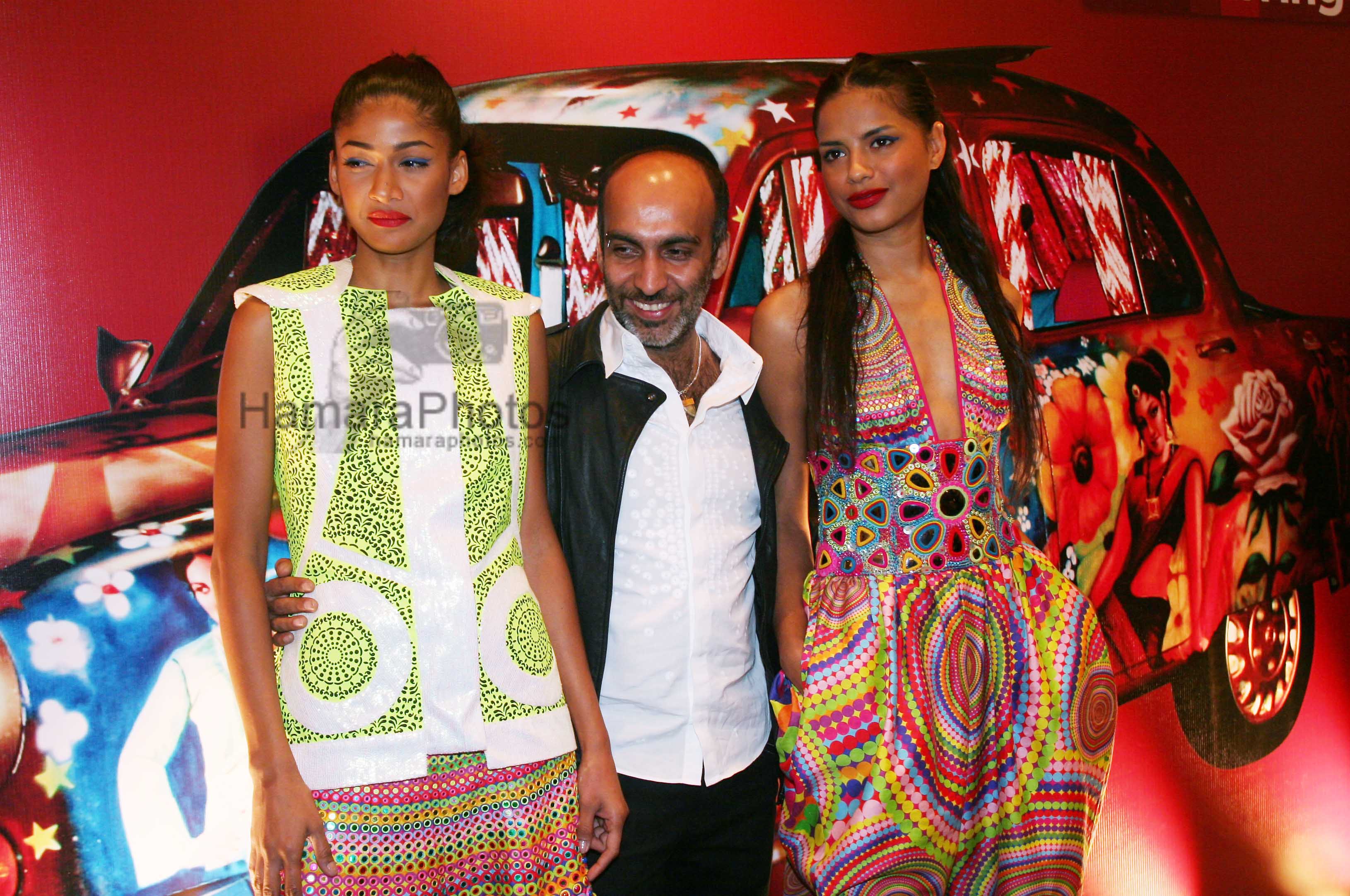 Carol Gracias , Manish Arora & Bhavna Sharma at the launch of Discovery Travel & Living's new show Adventures of Ladies Tailor