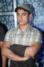Aamir Khan at Valu in Cinemax on March 8th 2008(4).jpg