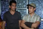 Atul Kulkarni, Aamir Khan at Valu in Cinemax on March 8th 2008(2).jpg