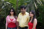 Madhureema and Shruti Gera On location of film Toss in  Madh Island on March 11th 2008(60).jpg