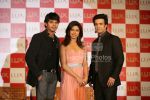 Sreesanth,Priyanka Chopra,Aamir Ali at the press conference in Grand Hyatt on March 11th 2008(24).jpg