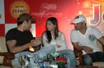 Rohit Roy,Shweta Tiwari,Ronit Roy at 9X Yeh Hai Jalwa meet in Taj Land_s End on March 12th 2008(15).jpg