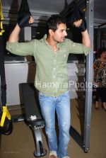 John Abraham at the launch of WATSON FITNESS in Khar Danda on March 13th 2008(14).jpg