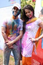 Sameera Reddy,Tusshar Kapoor at Zoom Holi bash in Mumbai  in Dariya Mahal, Versova on March 22nd 2008(94).jpg