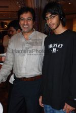 Talat Aziz with son at Hrishikesh Pai bash in Mayfair Rooms on March 23rd 2008(42).jpg