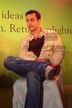 Aamir Khan at the Madison Innovation foundation event in Hilton on March 19th 2008(10).jpg