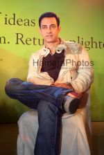Aamir Khan at the Madison Innovation foundation event in Hilton on March 19th 2008(11).jpg
