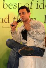 Aamir Khan at the Madison Innovation foundation event in Hilton on March 19th 2008(15).jpg