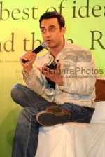 Aamir Khan at the Madison Innovation foundation event in Hilton on March 19th 2008(17).jpg