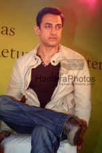 Aamir Khan at the Madison Innovation foundation event in Hilton on March 19th 2008(4).jpg