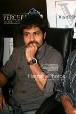 Emraan Hashmi at the Jannat press meet to announce the association with Percept in Percept office on March 19th 2008(10).jpg