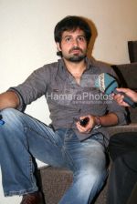 Emraan Hashmi at the Jannat press meet to announce the association with Percept in Percept office on March 19th 2008(28).jpg