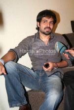 Emraan Hashmi at the Jannat press meet to announce the association with Percept in Percept office on March 19th 2008(30).jpg