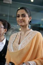 Sonam Kapoor at the FICCI Frames inauguration  in Rennaisance Powai on March 25th 2008(6).jpg