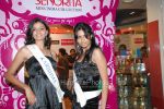 Femina Miss India contestants promote Liberty footwear in Inorbit Mall on March 27th 2008(13).jpg