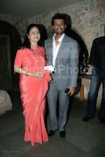 Aruna Irani with Indraneil at Indraneil Sengupta and Barkha Bisht_s wedding bash in Kino_s cottage on March 30th 2008(3).jpg