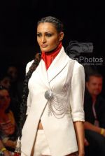 Model at Lakme Fashion Week Ramp Walk for JJ Valaya on March 29th 2008(8).jpg