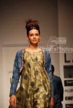 Model at Lakme Fashion Week Ramp Walk for Krishna Mehta on March 29th 2008(29).jpg