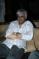 Vikram Bhat at Indraneil Sengupta and Barkha Bisht_s wedding bash in Kino_s cottage on March 30th 2008(65).jpg