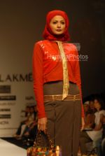 Model walks on the Ramp for Abhishek Dutta and Nikasha Tawadey in Lakme India Fashion Week on March 31th 2008(10).jpg