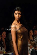 Model walks on the ramp for Dev R Nil at Lakme India Fashion Week on April 1st 2008(40).jpg